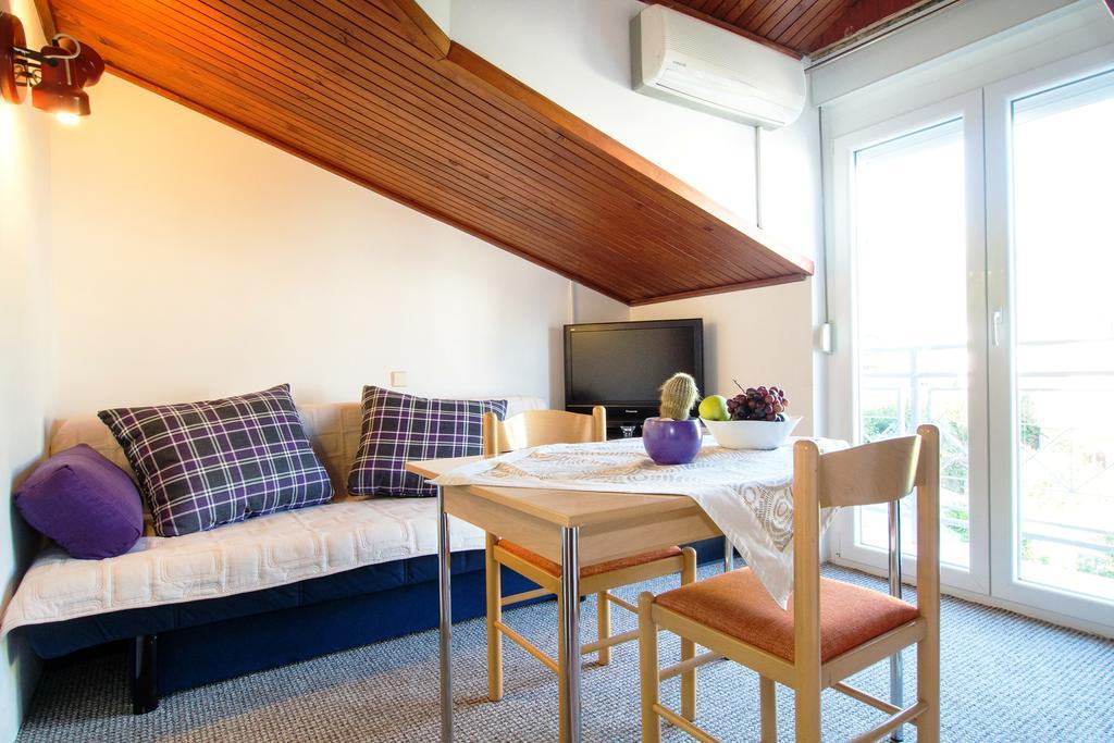 Beach Guesthouse Mediteran Podstrana Rom bilde