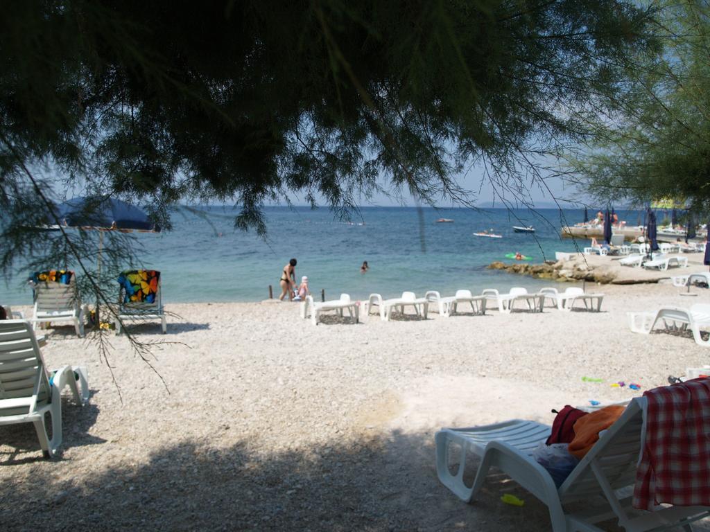Beach Guesthouse Mediteran Podstrana Eksteriør bilde