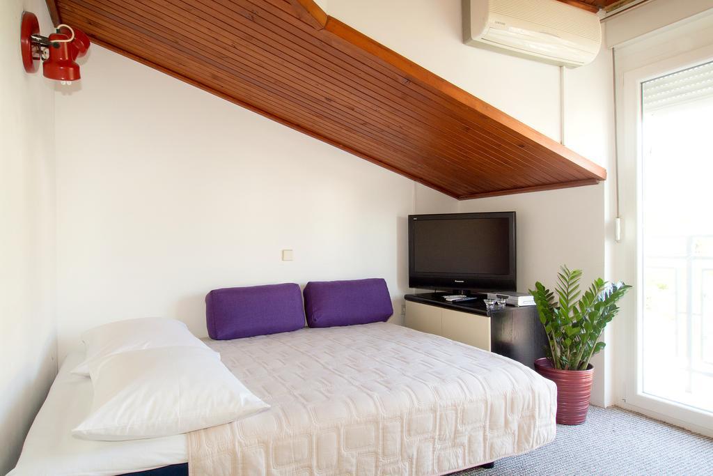 Beach Guesthouse Mediteran Podstrana Rom bilde