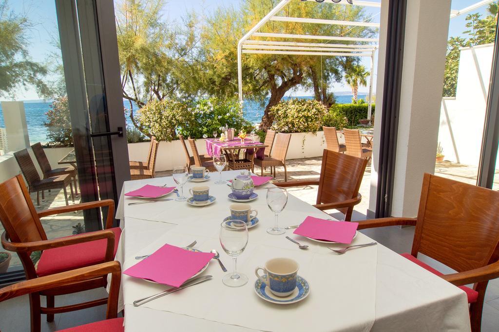Beach Guesthouse Mediteran Podstrana Rom bilde